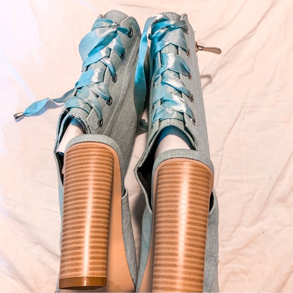 NWT Light Denim Laceup Peeptoe Booties - Picture 2 of 8